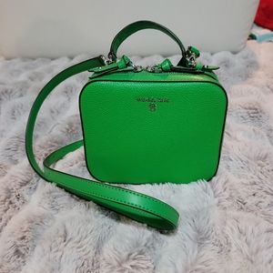 Michael Kors Jetset Charm Medium Crossbody Green